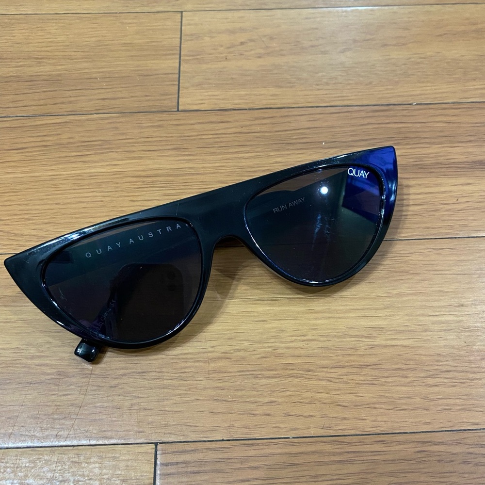 Quay Australia Black Cat Eye Sunglasses Run Away 111